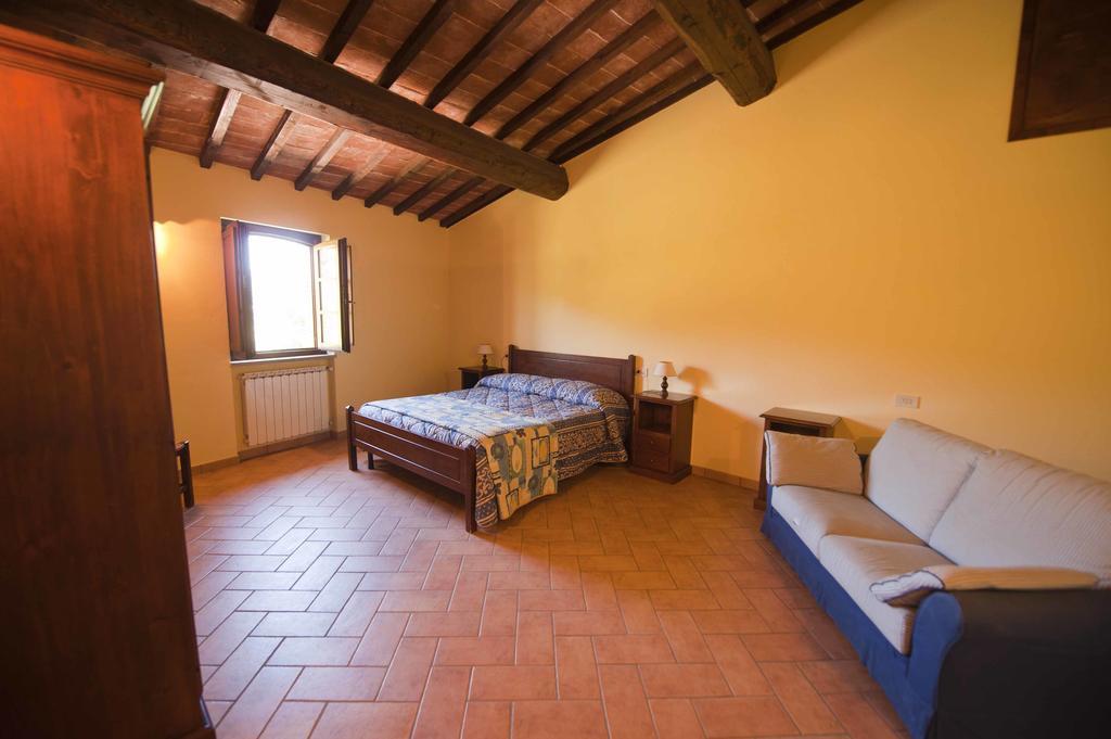 Agriturismo Tenuta Di Biscina エクステリア 写真