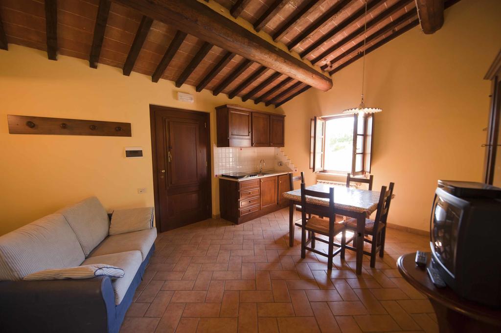 Agriturismo Tenuta Di Biscina エクステリア 写真