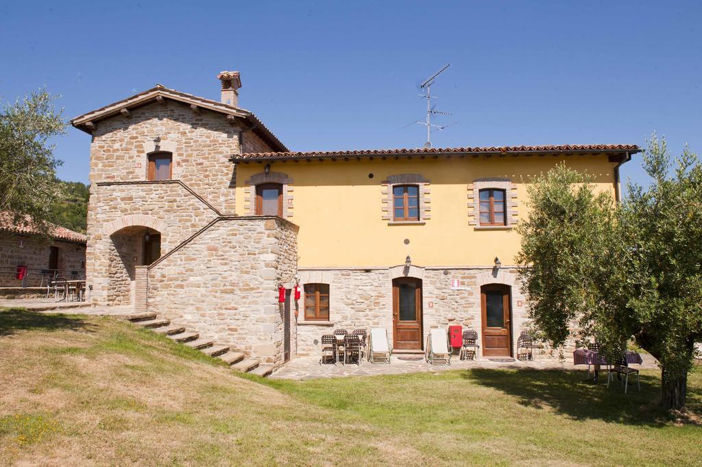 Agriturismo Tenuta Di Biscina エクステリア 写真