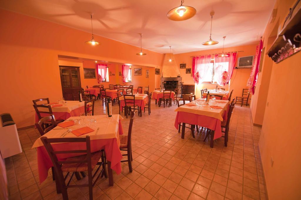 Agriturismo Tenuta Di Biscina エクステリア 写真