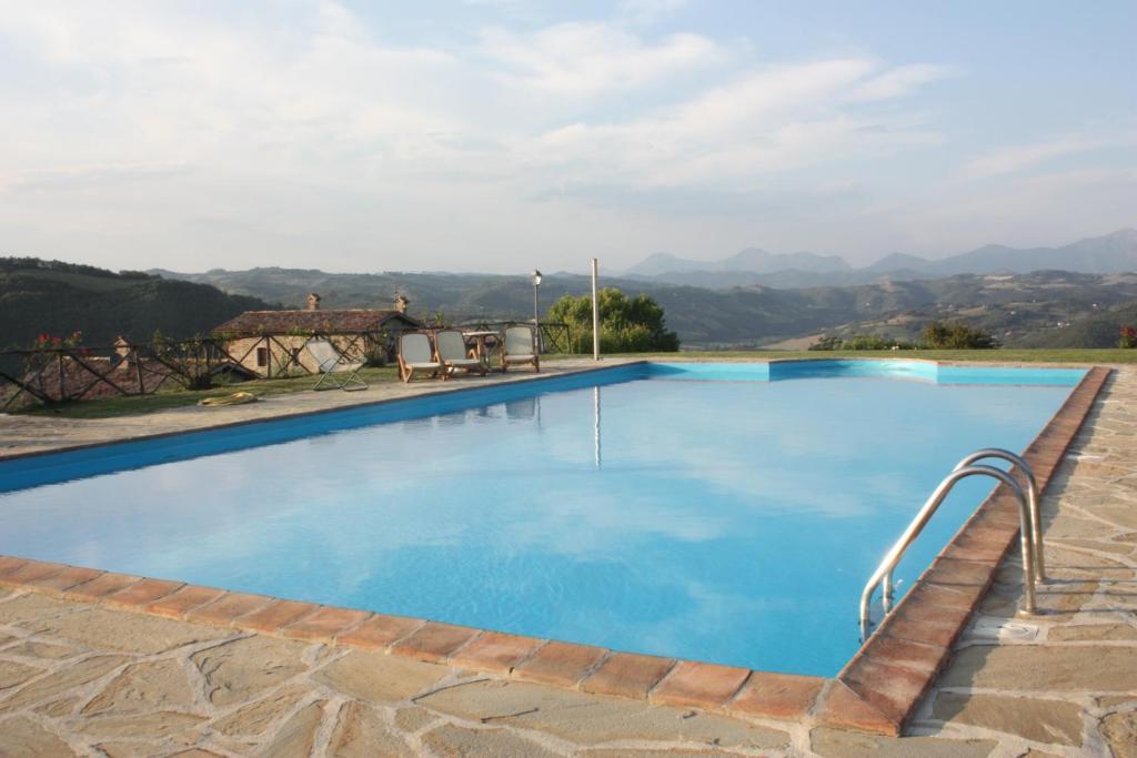 Agriturismo Tenuta Di Biscina エクステリア 写真