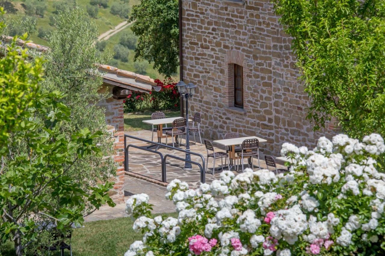 Agriturismo Tenuta Di Biscina エクステリア 写真
