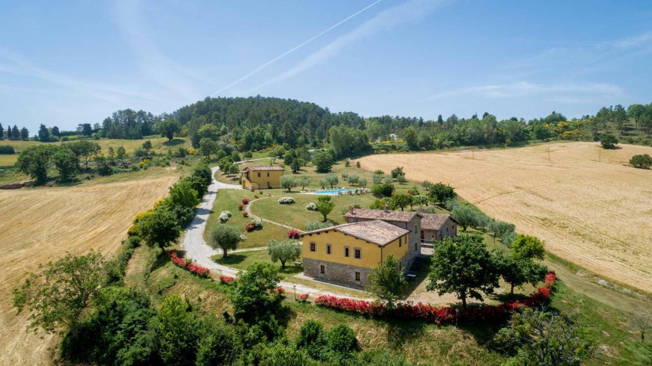 Agriturismo Tenuta Di Biscina エクステリア 写真