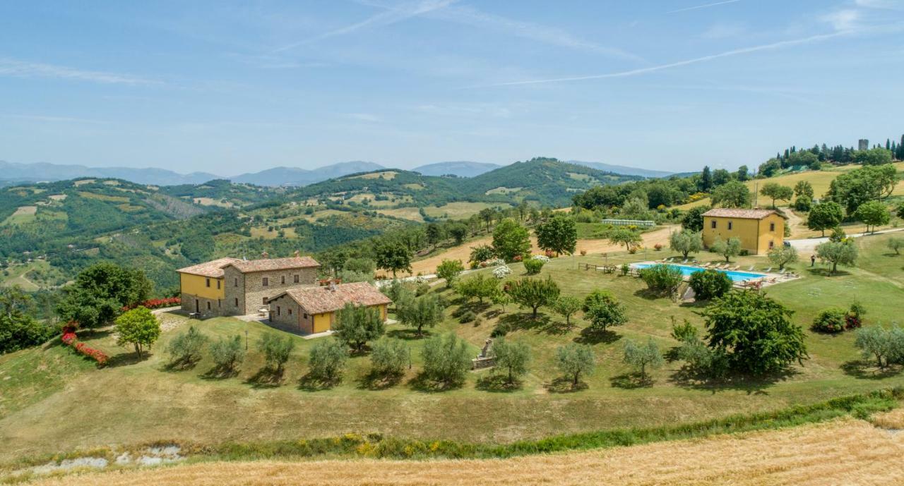 Agriturismo Tenuta Di Biscina エクステリア 写真